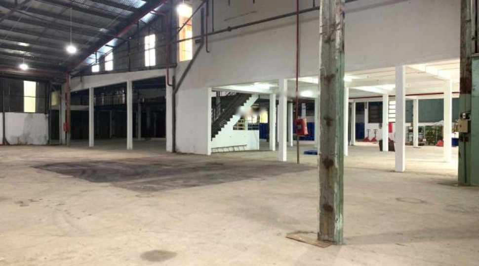 Nhà xưởng 2 mặt tiền tổng 2500m2 đường Nguyễn Văn Quá, Đông Hưng Thuận, Quận 12