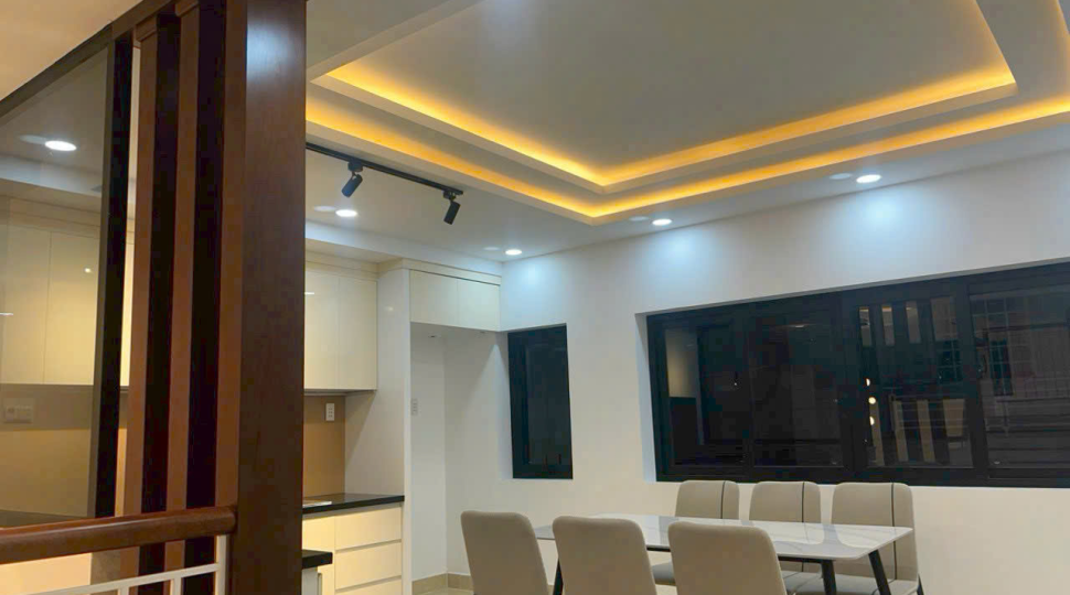 bán BBiệt thự 25x45m CN 1100m2 thổ cư Mặt tiền Lê Thị Riêng gần ủy ban Q12 4 PN
