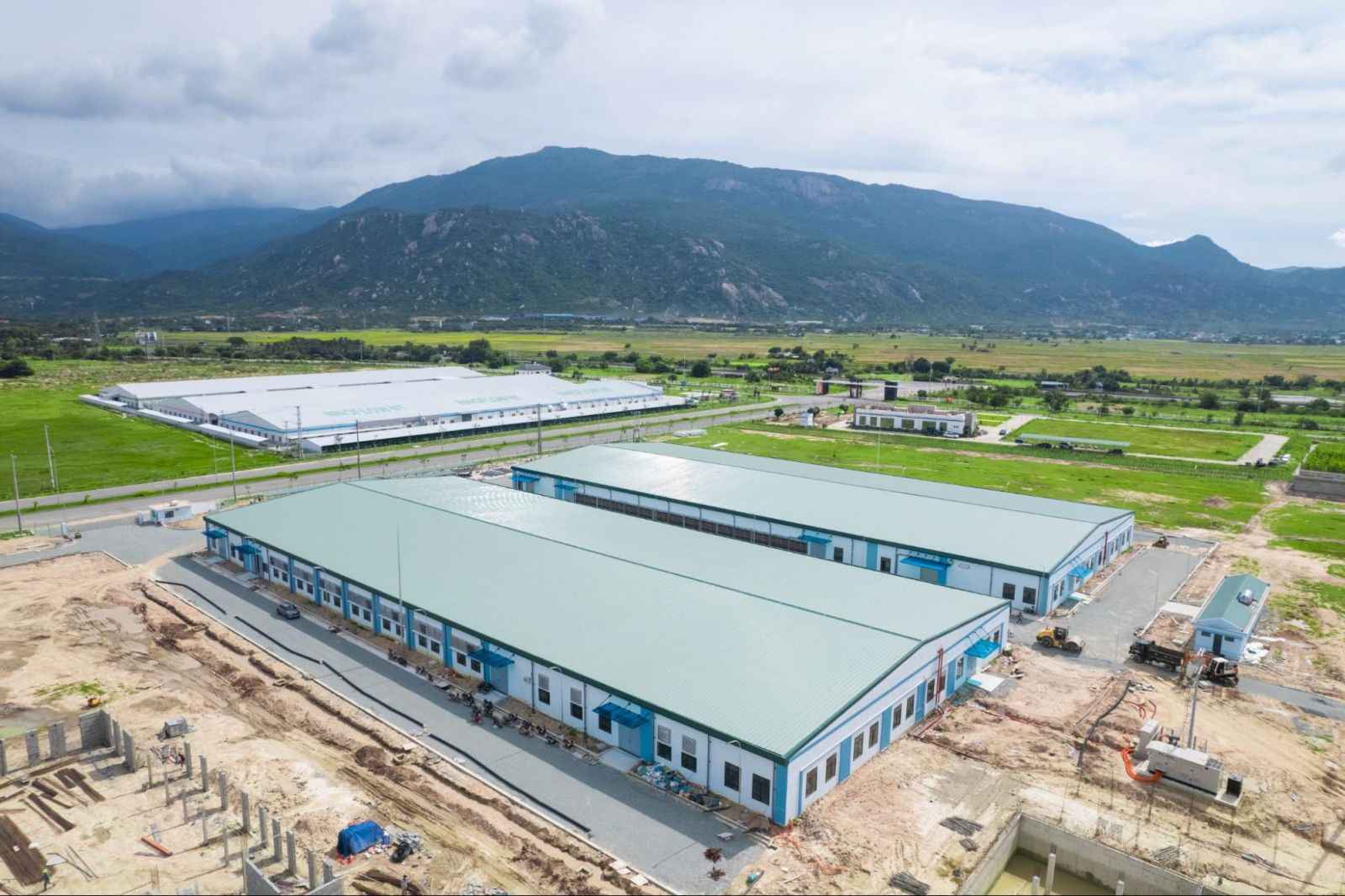 Cho thuê nhà xưởng khu công nghiệp Việt Phát