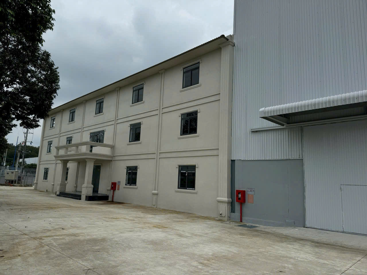 https://raovatbatdongsan.com.vn/tim-kiem/cho-thue-list-mat-bang-kho-xuong-kcn-dat-city-tay-ninh