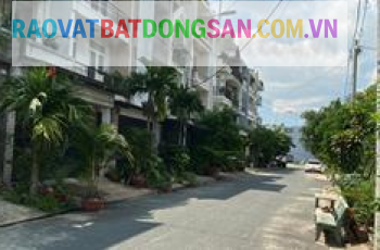 Cần bán lô đất 100m2 (như hình) nằm ngay mặt tiền đường 12m sau chợ An Sương – Quận 12 chỉ 1,699 tỷ